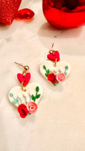 Load image into Gallery viewer, Floral Heart